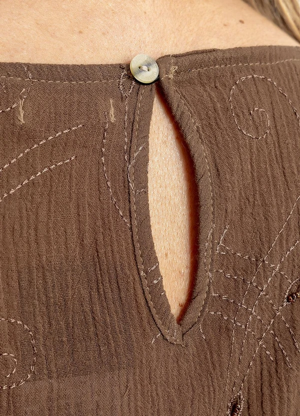 Quintess - Blusa Marrom em Tecido Laise