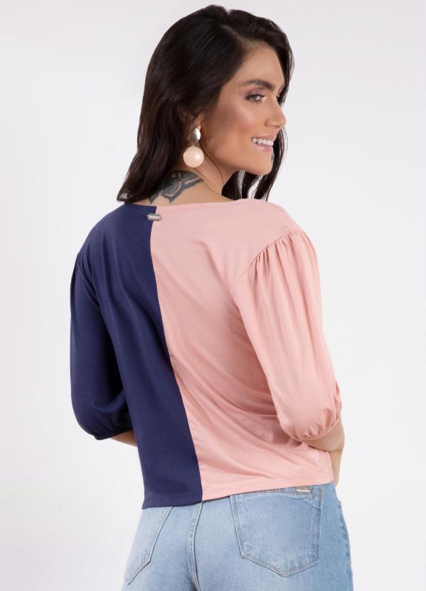 Quintess - Blusa  Meio a Meio Marinho e Rosê com Torção 2