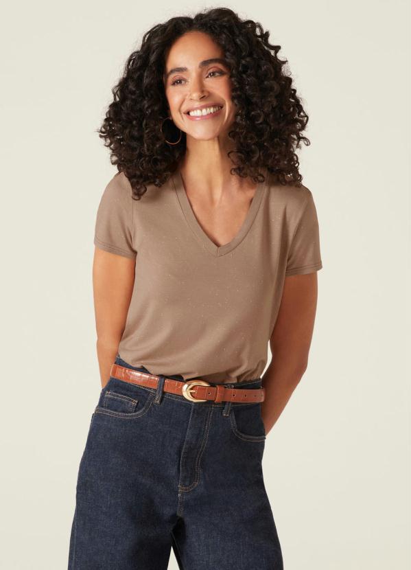 Malwee - Blusa Nude Botonê Decote V Feminino