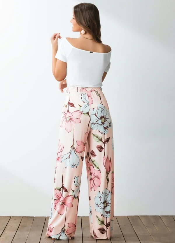 Quintess - Blusa Off White com Decote Canoa 11