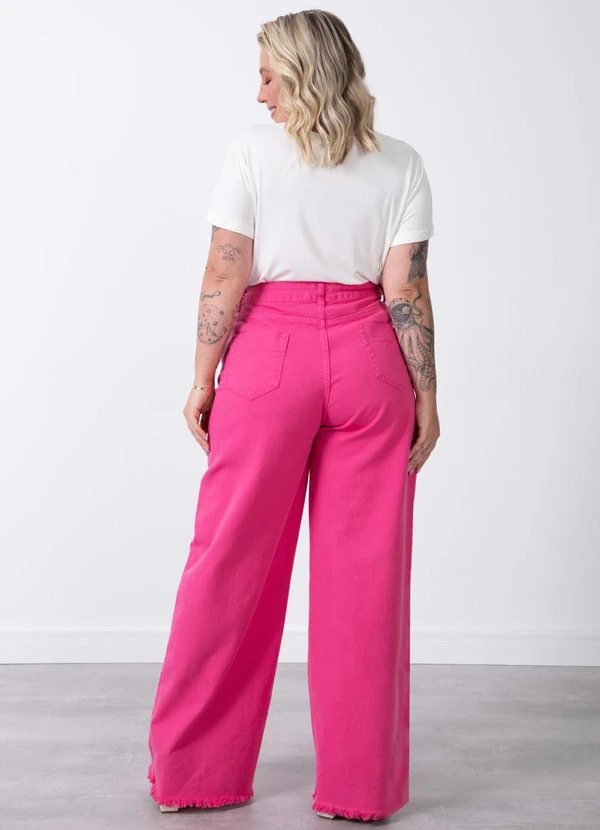 Quintess - Blusa Off White com Decote V e Bolso Frontal 3