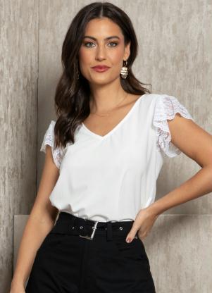Blusa (Off White) com Detalhe de Renda
