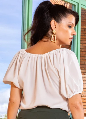 Quintess - Blusa Off White em Crepe Plano - QUINTESS