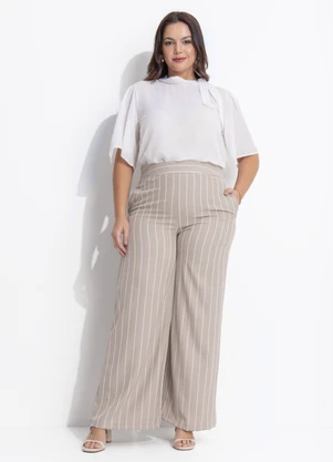 Quintess - Blusa Off White em Crepe Plano - QUINTESS