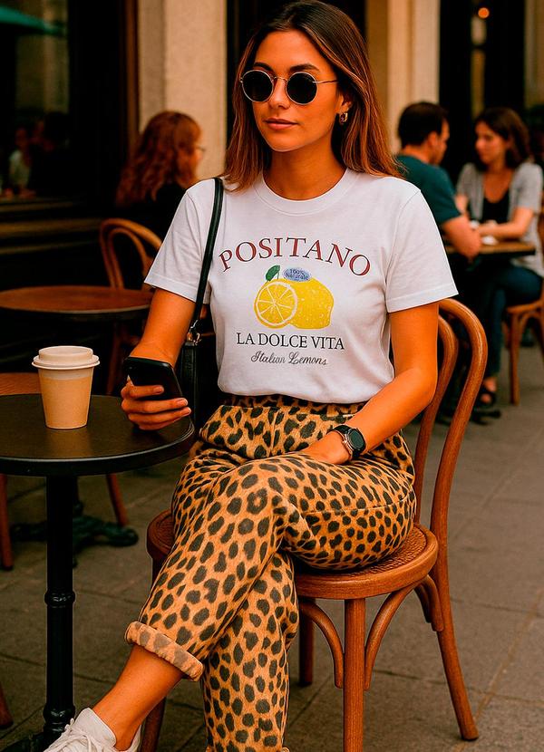 Quintess - Blusa Off White em Malha de Algodão Penteado 8