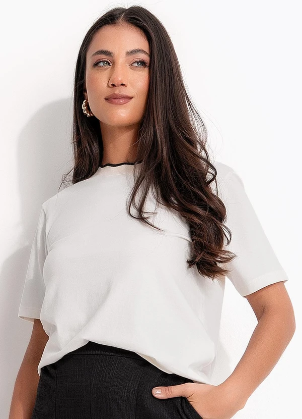 Quintess - Blusa Off White em Malha de Algodão