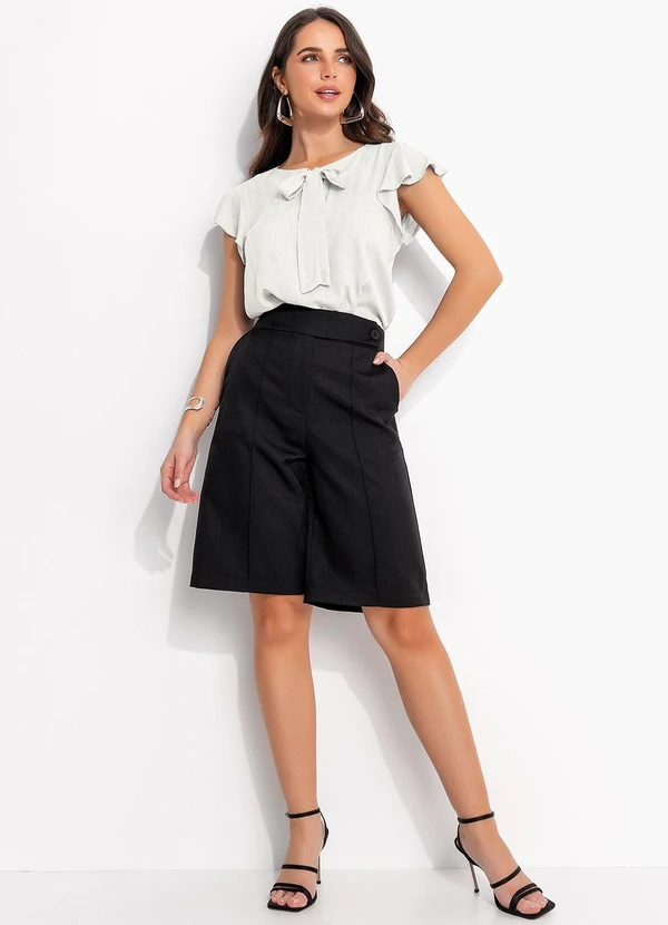 Quintess - Blusa Off White em Viscose Plana