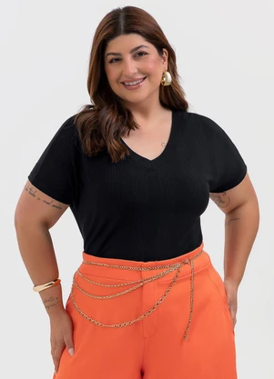 Habana - Blusa Plus Size com Decote V Canelada Preto - HABANA