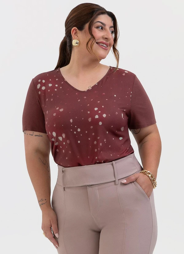 Habana - Blusa Plus Size Decote V em Misturinha Marrom