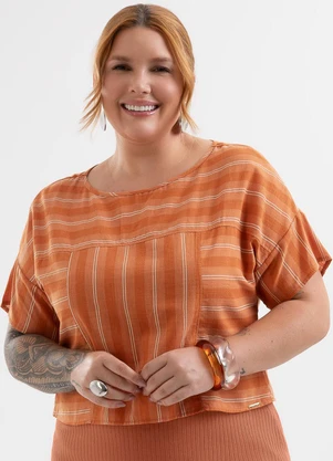 Cativa - Blusa Plus Size em Tecido Texturizado Laranja - CATIVA