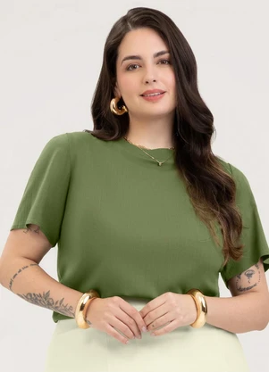 Cativa - Blusa Plus Size em Viscose Verde Escuro - CATIVA