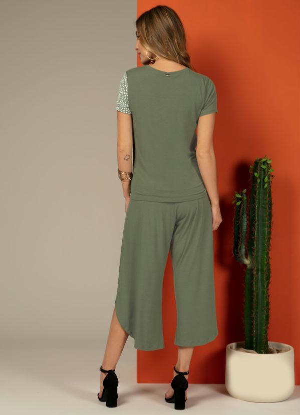 Quintess - Blusa Poá Verde com Recorte Diagonal com Cadarço 4