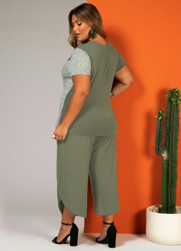 Quintess - Blusa Poá Verde com Recorte Diagonal com Cadarço 8