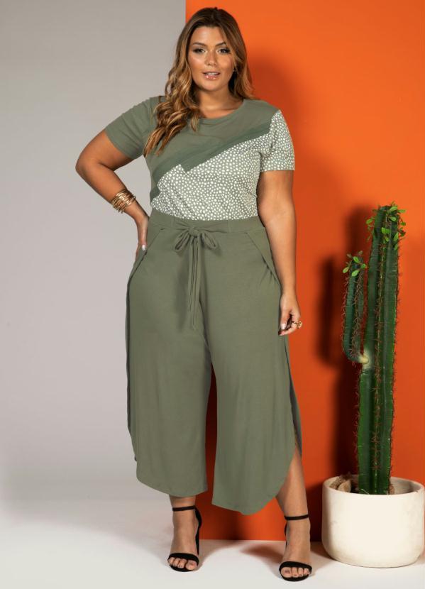 Quintess - Blusa Poá Verde com Recorte Diagonal com Cadarço 9