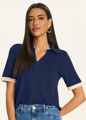 Doce Trama - Blusa Polo com Detalhes Contrastantes Azul - DOCE TRAMA