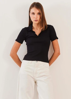Sofie - Blusa Polo Reta Canelada Manga Curta Urban Codes - - SOFIE