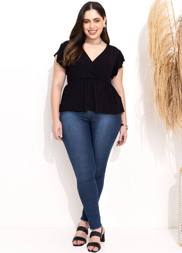 Quintess - Blusa Preta Acinturada com Babados 7