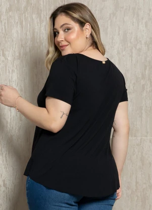 Quintess - Blusa Preta com Barra Mullet - QUINTESS