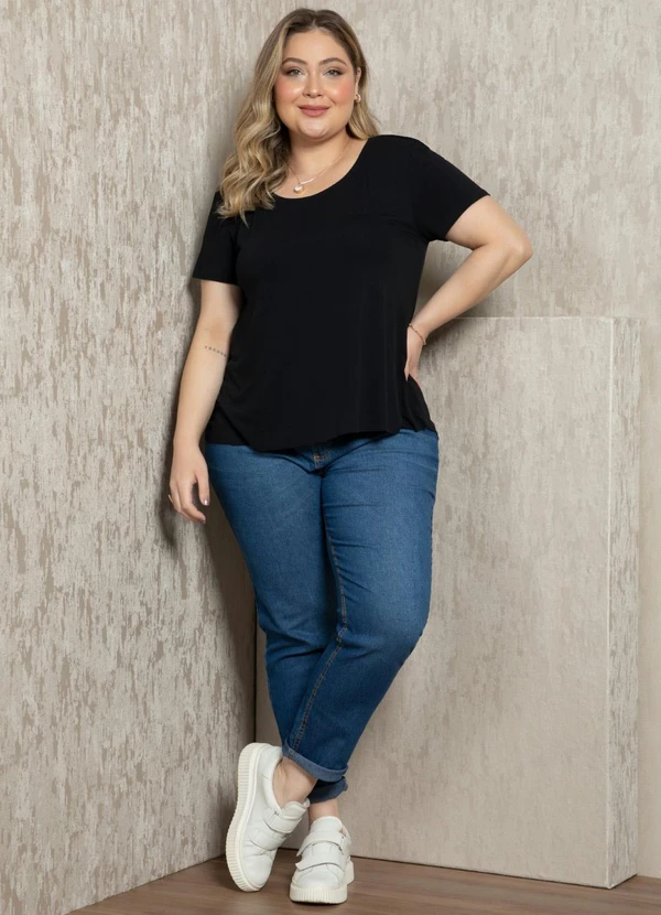 Quintess - Blusa Preta com Barra Mullet 9