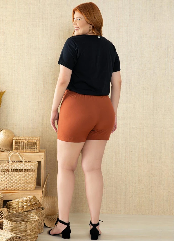 Quintess - Blusa Preta com Bordado em Ramos 12