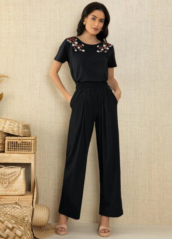 Quintess - Blusa Preta com Bordado em Ramos 3