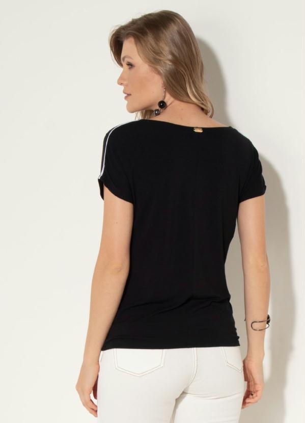Quintess - Blusa Preta com Detalhes Brancos 2