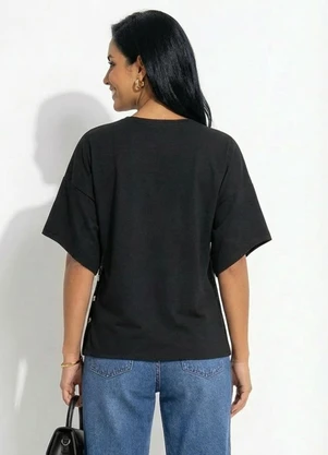 Quintess - Blusa Preta em Malha Crepe - QUINTESS