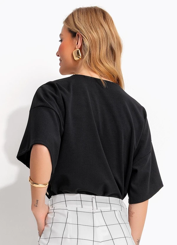 Quintess - Blusa Preta em Malha Crepe 9