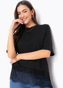 Blusa Preta em Malha de Algod�o com Detalhe de Renda