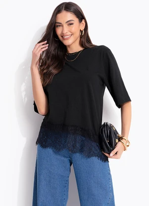 Quintess - Blusa Preta em Malha de Algodão com Detalhe de Renda - QUINTESS