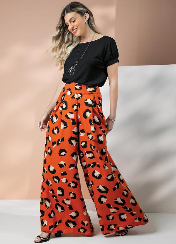 Quintess - Blusa Preta em Malha de Viscose com Elastano 5