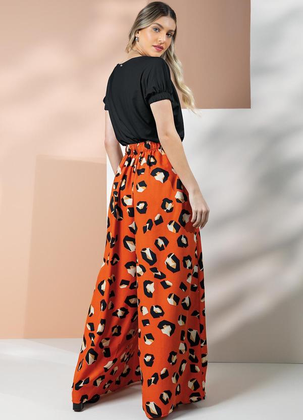 Quintess - Blusa Preta em Malha de Viscose com Elastano 6