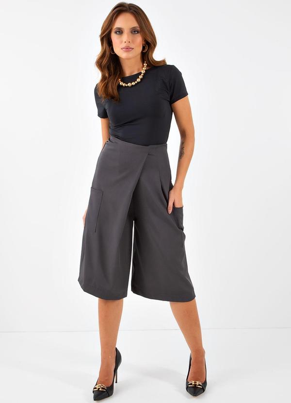 Quintess - Blusa Preta em Malha Fria 7