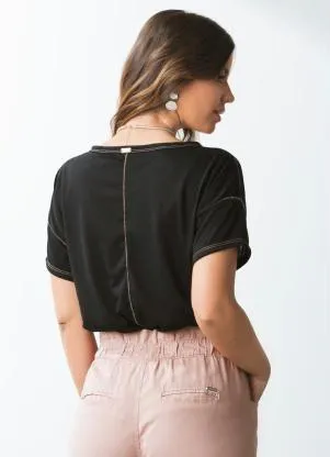 Quintess - Blusa Preta Soltinha com Decote V - QUINTESS