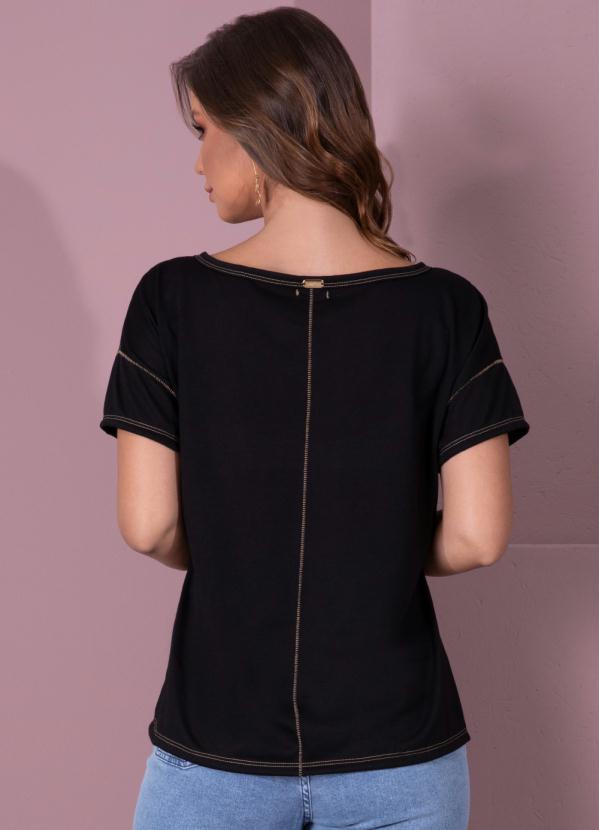 Quintess - Blusa Preta Soltinha com Decote V 6