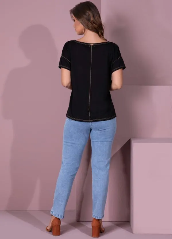 Quintess - Blusa Preta Soltinha com Decote V 6