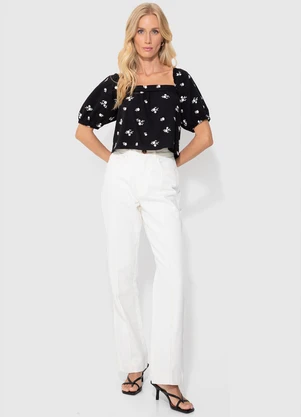 Enfim - Blusa Preto Ampla Floral Bordada - ENFIM