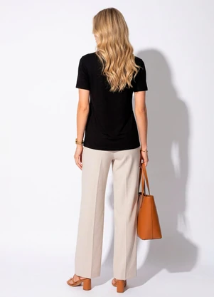 Quintess - Blusa Preto com Mangas Curtas - QUINTESS