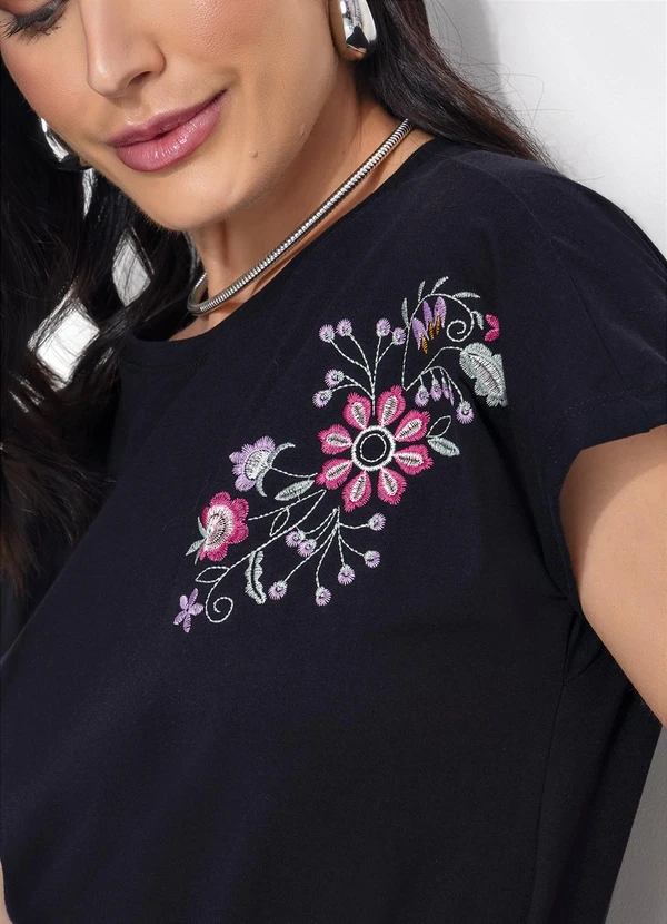 Quintess - Blusa Preto em Malha de Algodão 5