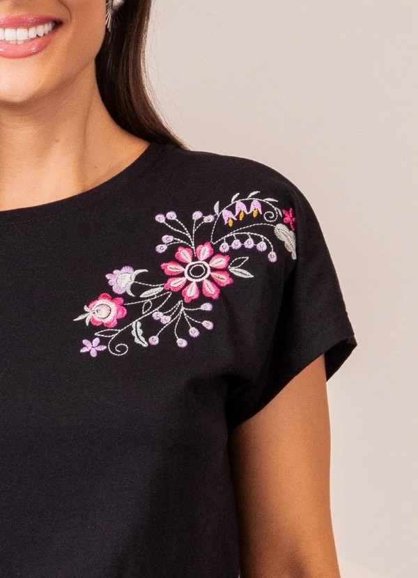 Quintess - Blusa Preto em Malha de Algodão 8