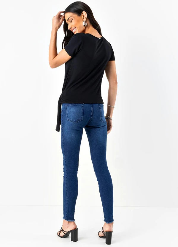 Quintess - Blusa Preto em Malha de Viscose 4