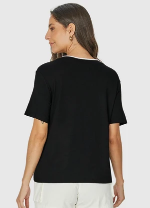 Malwee - Blusa Regular em Moletinho Preto - MALWEE