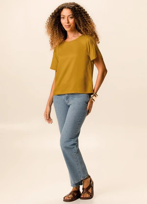 Malwee - Blusa Regular em Viscose Amarelo Mostarda - MALWEE