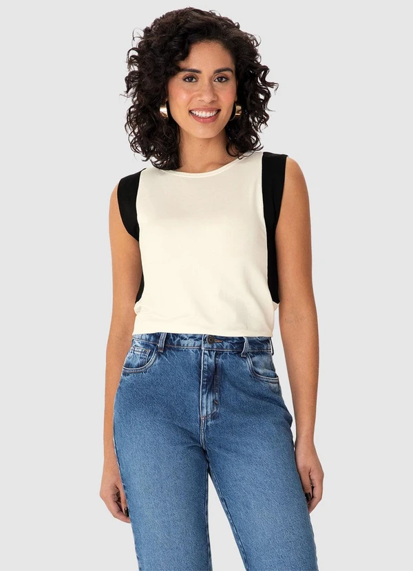 Malwee - Blusa Reta em Moletinho com Recorte Off White 4