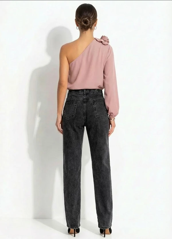 Quintess - Blusa Rosa um Ombro Só com Flor Removível e Manga Bufante 4