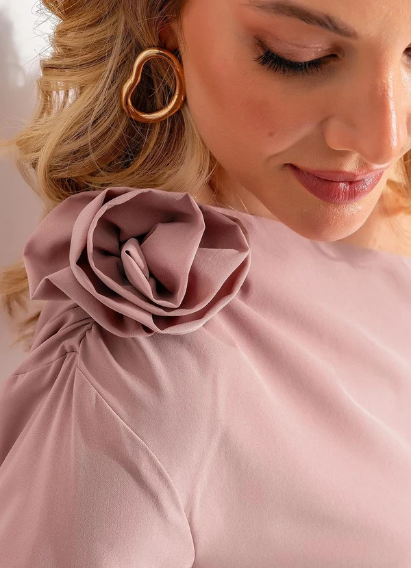 Quintess - Blusa Rosa um Ombro Só com Flor Removível e Manga Bufante 9