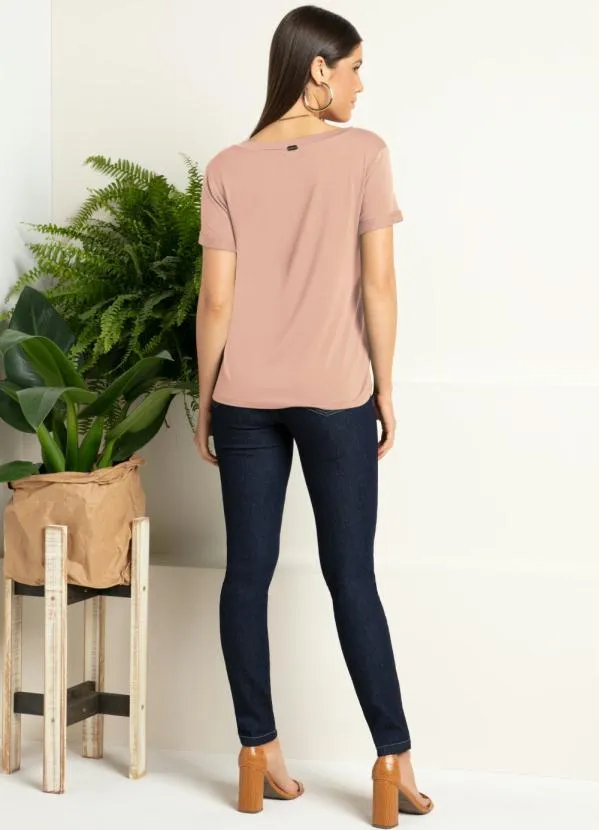 Quintess - Blusa Rose com Decote V e Bolso Frontal 5
