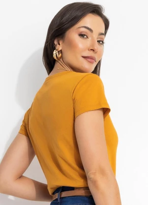 Moda Pop - Blusa T-Shirt Caramelo com Estampa Frontal - MODA POP