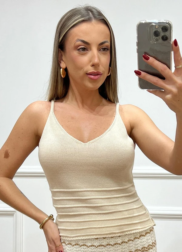 Doce Tom - Blusa Tricot Canelada com Detalhes e Tramas Bege 1