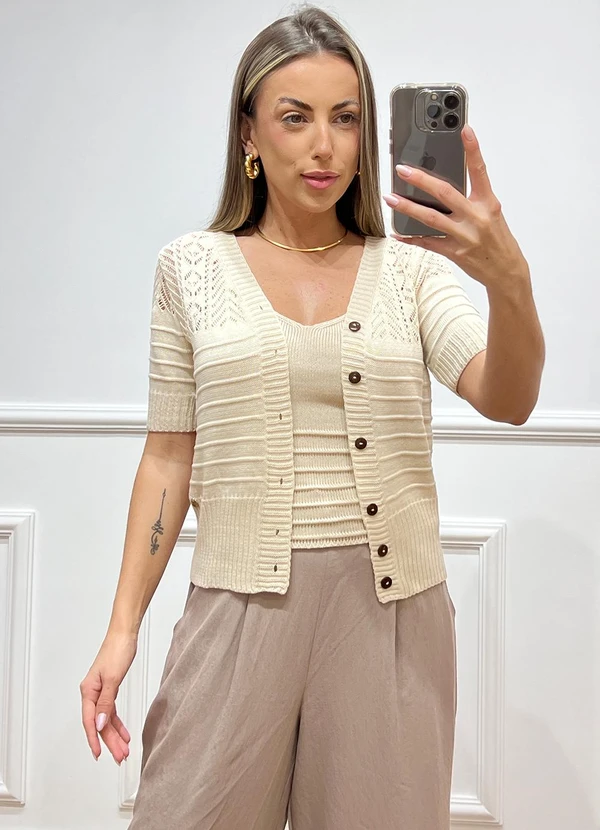 Doce Tom - Cardigan Trico Manga Curta Bege 2